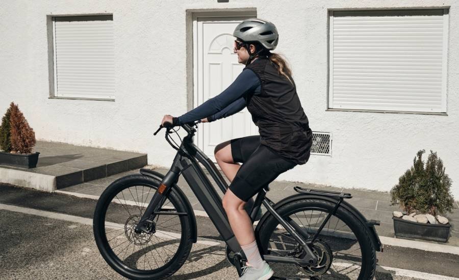 What to Wear on Ebike?