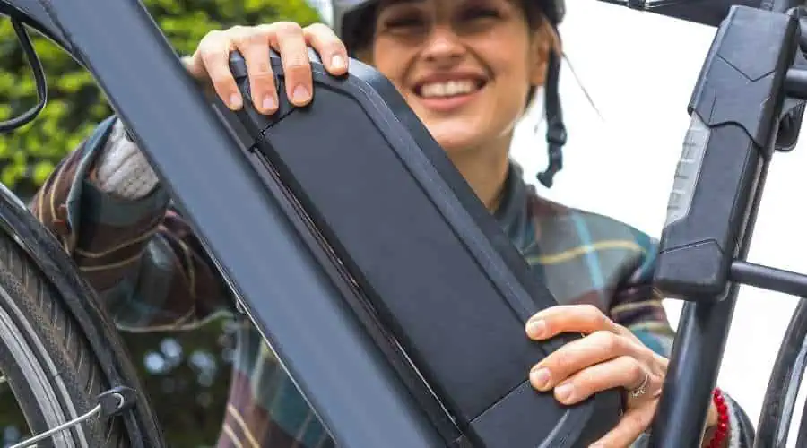 E-Bike Range Anxiety: Don't Get Stranded - Understanding Battery Life 6 Battery Life and Maintenance