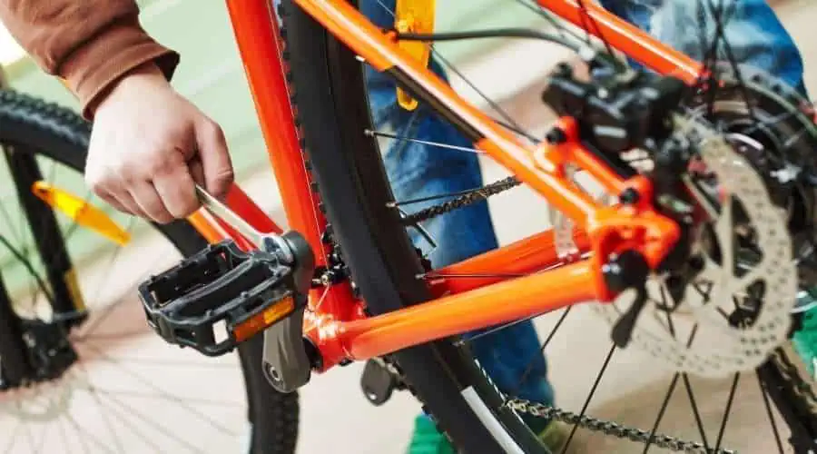E-Bike and Public Transportation: A Blessing or Curse for Cities? 7 E-Bike Maintenance