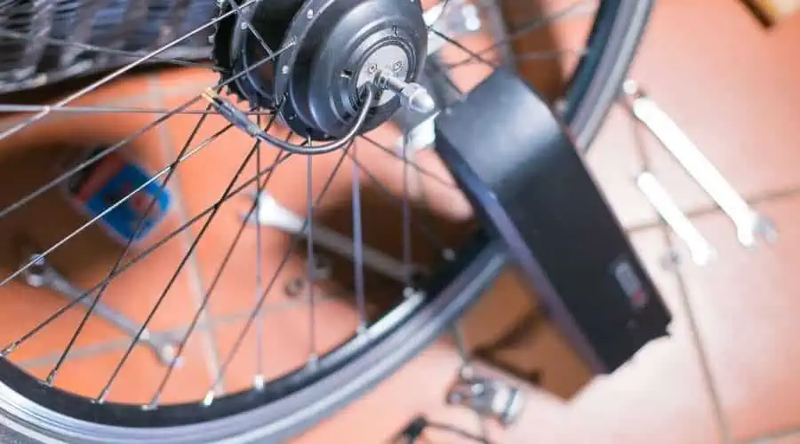 E-Bike Range Anxiety: Don't Get Stranded - Understanding Battery Life 3 E-Bike Range Extender
